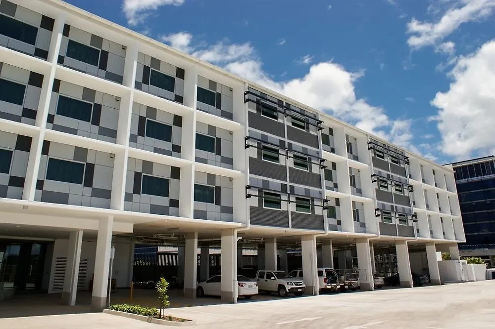 Mercure Sunshine Coast Kawana Waters Hotel