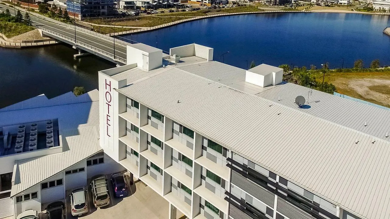 Mercure Sunshine Coast Kawana Waters Hotel